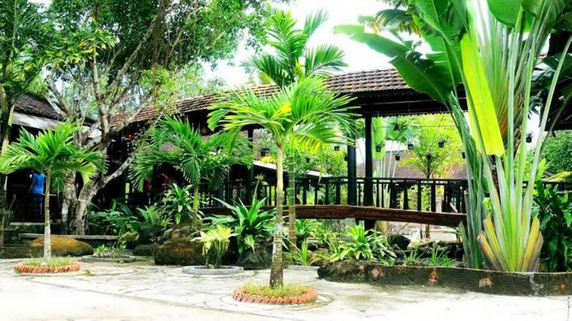 Huong Toan Resort Дуонг-Донг Экстерьер фото