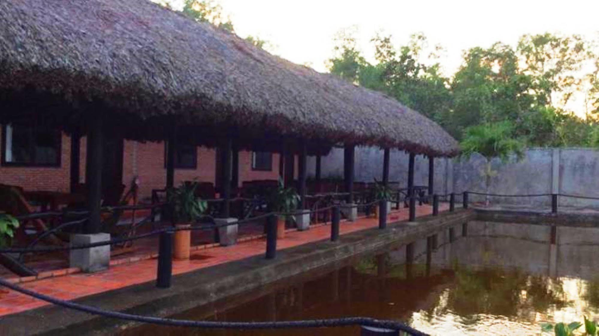 Huong Toan Resort Дуонг-Донг Экстерьер фото
