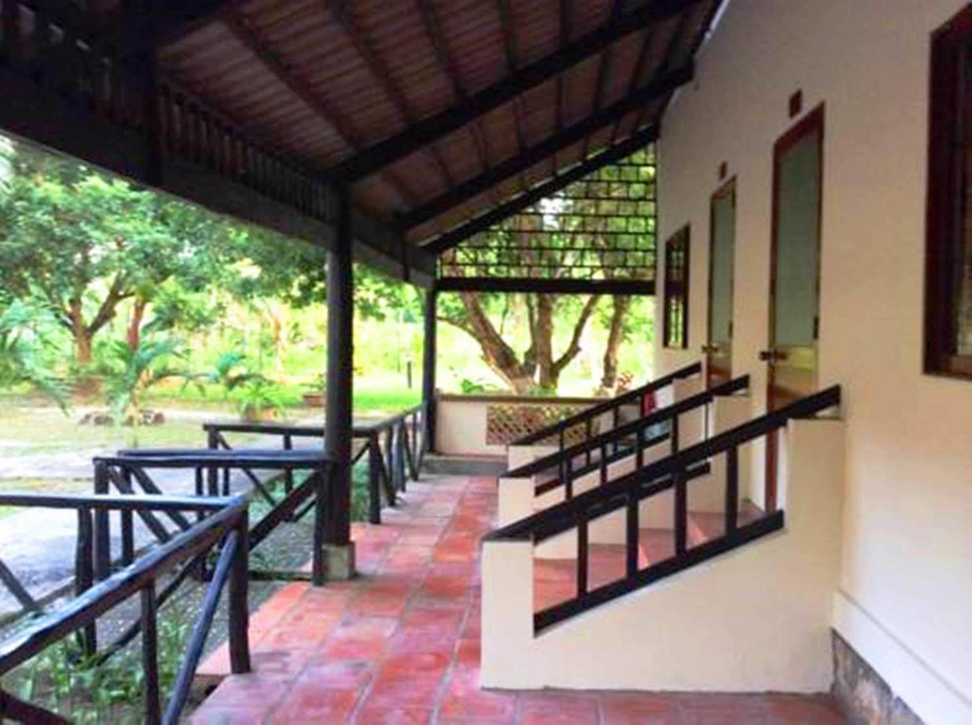 Huong Toan Resort Дуонг-Донг Экстерьер фото
